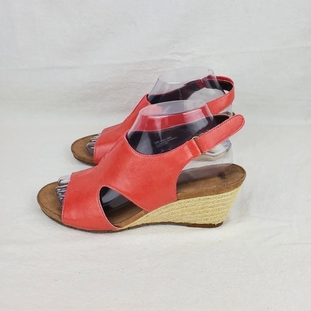 AEROSOLES sandals size